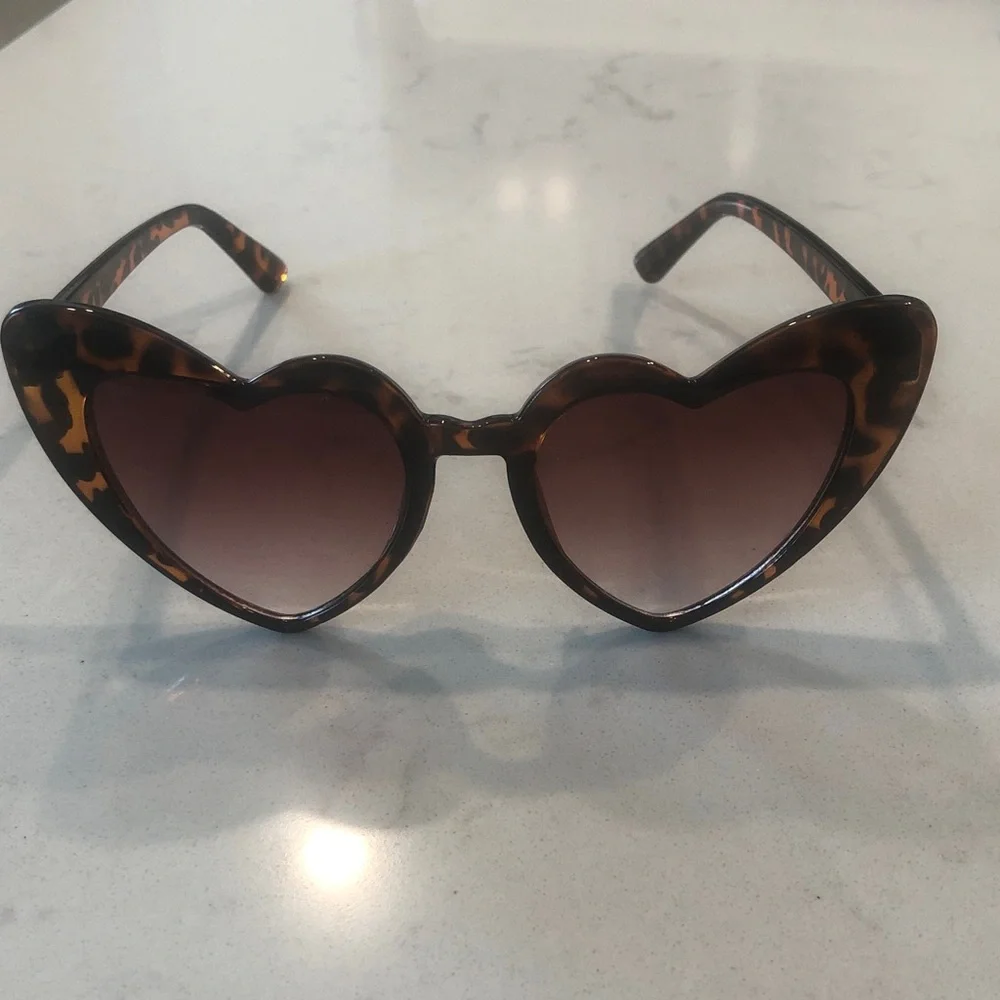 Source Unknown Heart-Shaped Tortoise Sunglasses